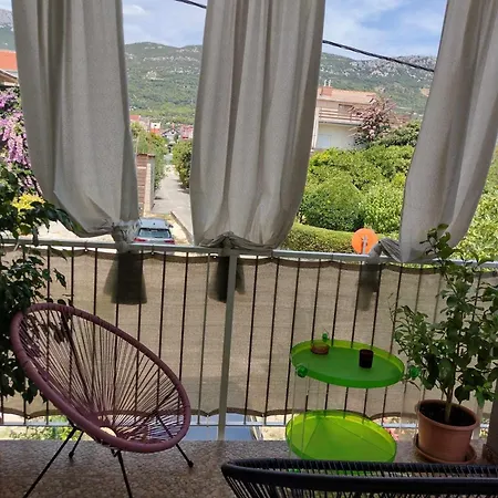Beautiful With 2 Terraces And A Parking Space * Kastela