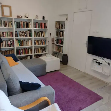 Beautiful With 2 Terraces And A Parking Space Kastela