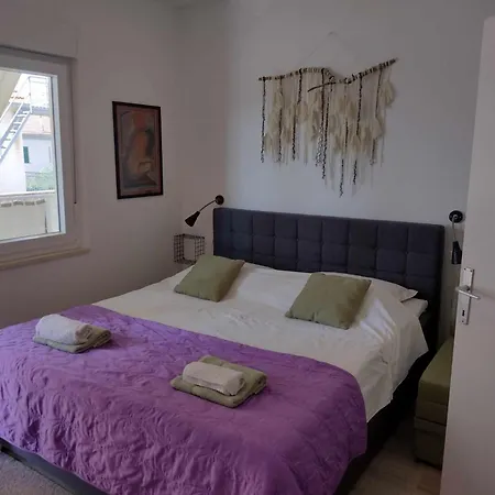 Beautiful With 2 Terraces And A Parking Space Apartment Kastela