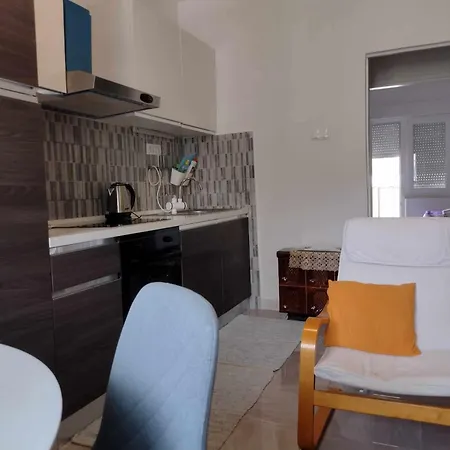 Apartment Beautiful With 2 Terraces And A Parking Space Kastela