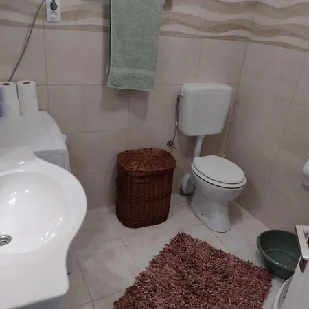 Beautiful With 2 Terraces And A Parking Space Kastela