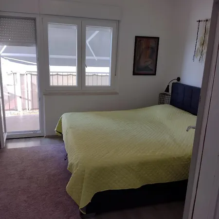 Beautiful With 2 Terraces And A Parking Space *